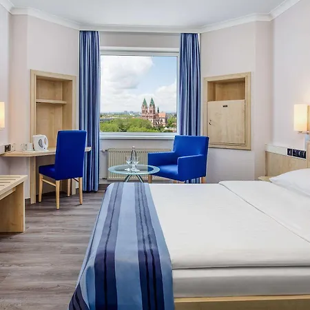 Szálloda Center By Leonardo 3*