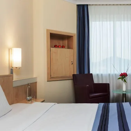 Center By Leonardo 3*