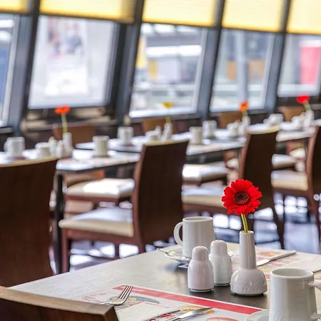 Center By Leonardo Szálloda Freiburg im Breisgau