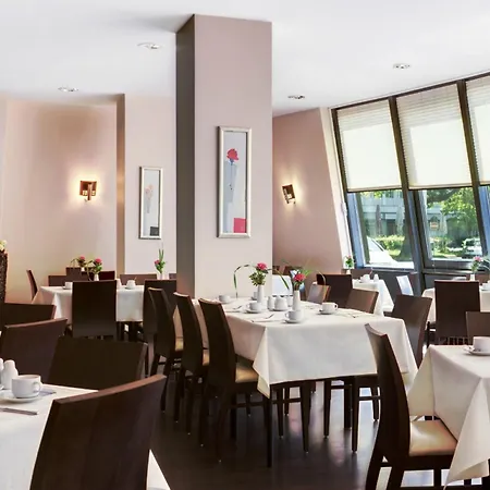 Intercityhotel 3* Freiburg im Breisgau