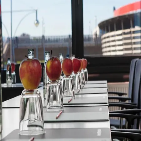 Center By Leonardo Szálloda 3*