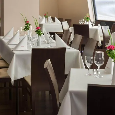 Szálloda Center By Leonardo 3*