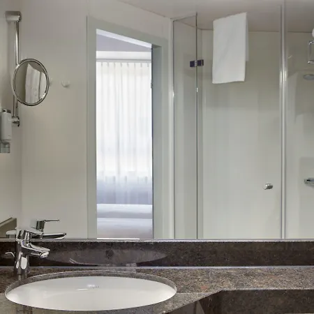 Center By Leonardo Szálloda Freiburg im Breisgau