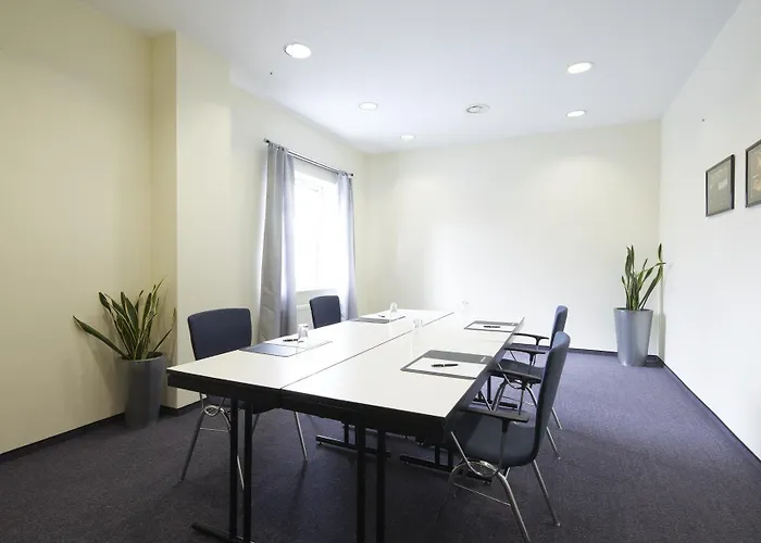 Hotell Center By Leonardo