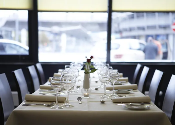 Center By Leonardo Hotell